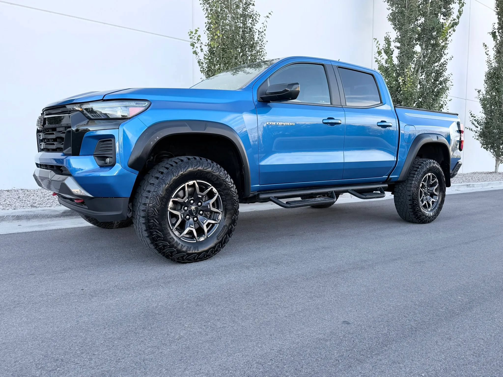 Used 2024 Chevrolet Colorado ZR2 w/ Technology Package AWD/4WD image 11