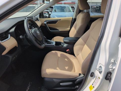 Certified 2023 Toyota RAV4 LE image 9