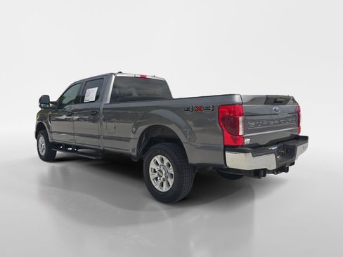Used 2022 Ford F250 XLT AWD/4WD image 5