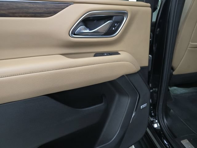 Used 2024 Chevrolet Tahoe Premier AWD/4WD image 11