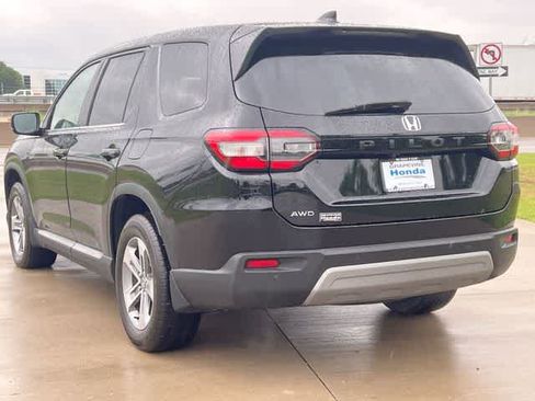 Certified 2025 Honda Pilot EX-L image 5