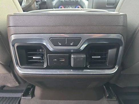 Used 2021 Chevrolet Silverado 2500 LTZ w/ LTZ Premium Package image 17