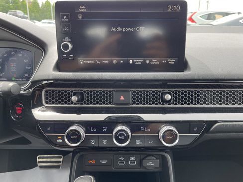 Used 2023 Honda Civic Sport Touring image 9