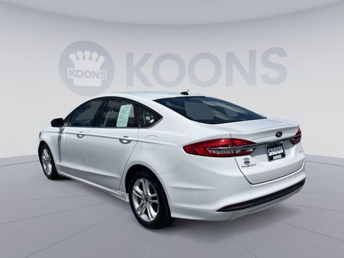Certified 2018 Ford Fusion SE FWD image 8