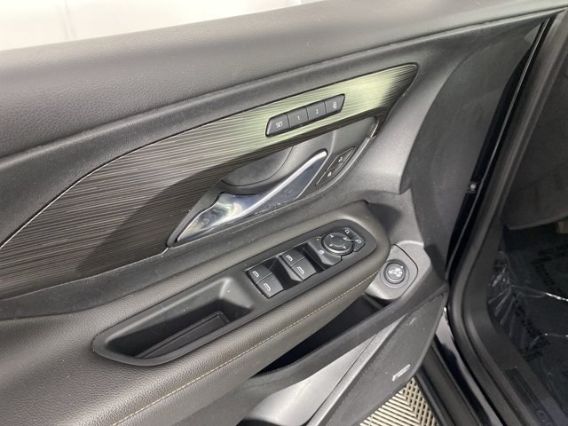 Used 2021 GMC Terrain SLT w/ Infotainment Package II FWD image 15