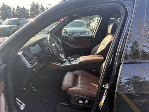 Used 2023 BMW X5 xDrive45e w/ Executive Package image 9