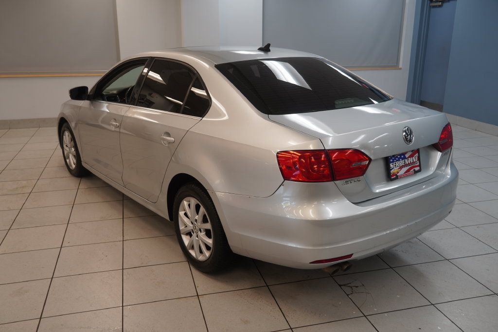 Used 2013 Volkswagen Jetta SE FWD image 10