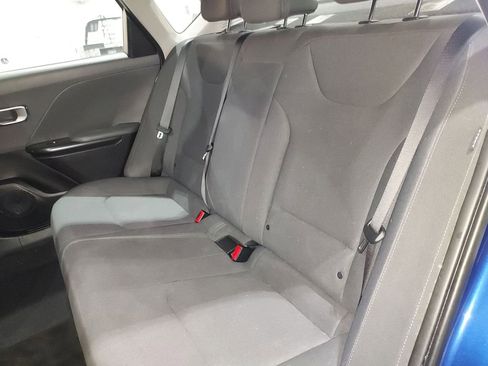 Used 2025 Kia K4 LXS image 27