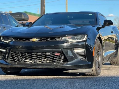 Used 2018 Chevrolet Camaro SS image 7