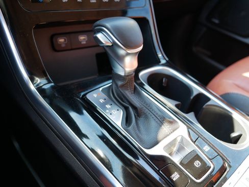 Certified 2022 Kia Carnival SX Prestige image 24