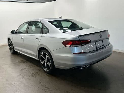 Certified 2020 Volkswagen Passat 2.0T R-Line FWD image 30