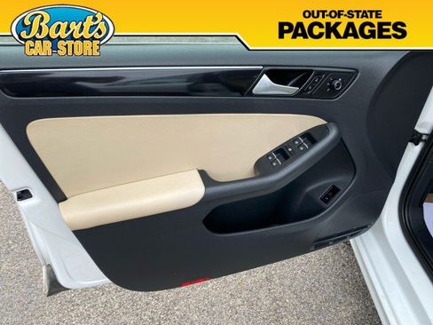 Used 2017 Volkswagen Jetta SEL FWD image 23