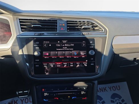 Used 2023 Volkswagen Tiguan SE R-Line image 21