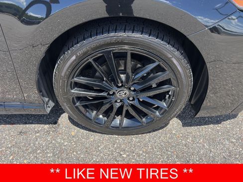 Used 2022 Toyota Camry XSE AWD/4WD image 5