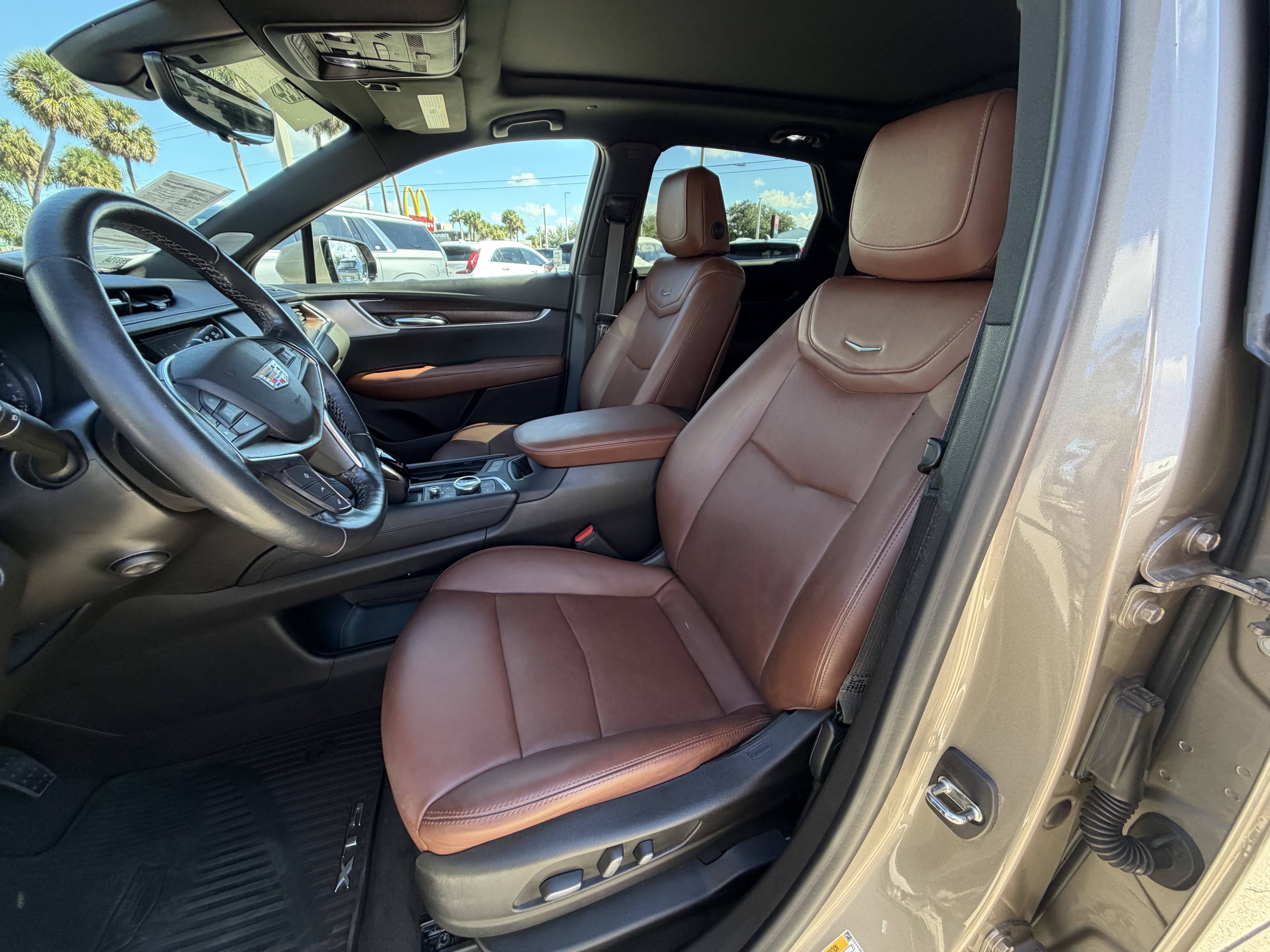 Certified 2023 Cadillac XT5 Premium Luxury w/ Technology Package AWD/4WD image 13