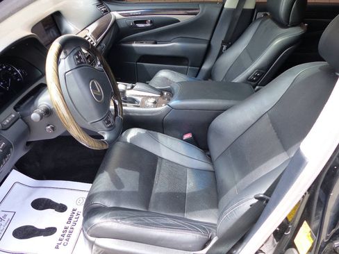 Used 2014 Lexus LS 460 L AWD/4WD image 17