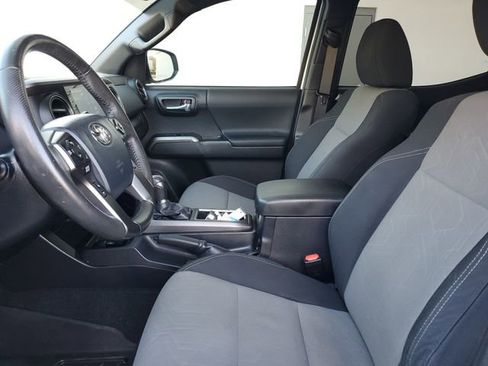 Used 2020 Toyota Tacoma TRD Sport image 20