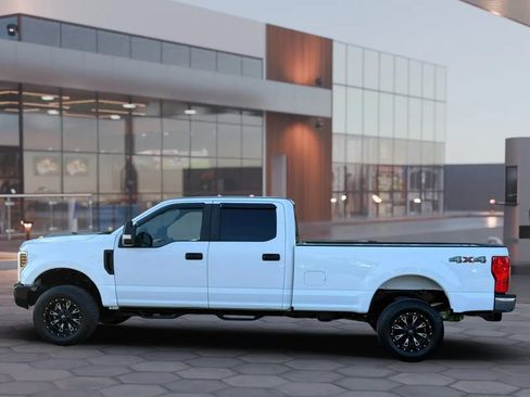 Used 2019 Ford F250 XL w/ Power Equipment Group AWD/4WD image 3