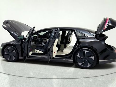 Used 2024 Lucid Air Touring AWD/4WD image 15