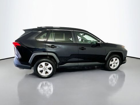 Used 2021 Toyota RAV4 XLE FWD image 8