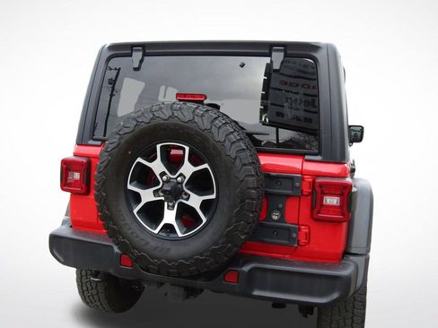 Used 2021 Jeep Wrangler Unlimited Rubicon AWD/4WD image 10