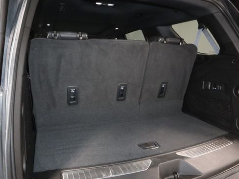 Used 2023 Chevrolet Tahoe Premier AWD/4WD image 20