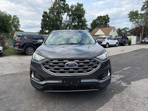 Used 2019 Ford Edge SEL w/ Equipment Group 201A AWD/4WD image 2