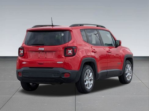Used 2020 Jeep Renegade Latitude FWD image 6