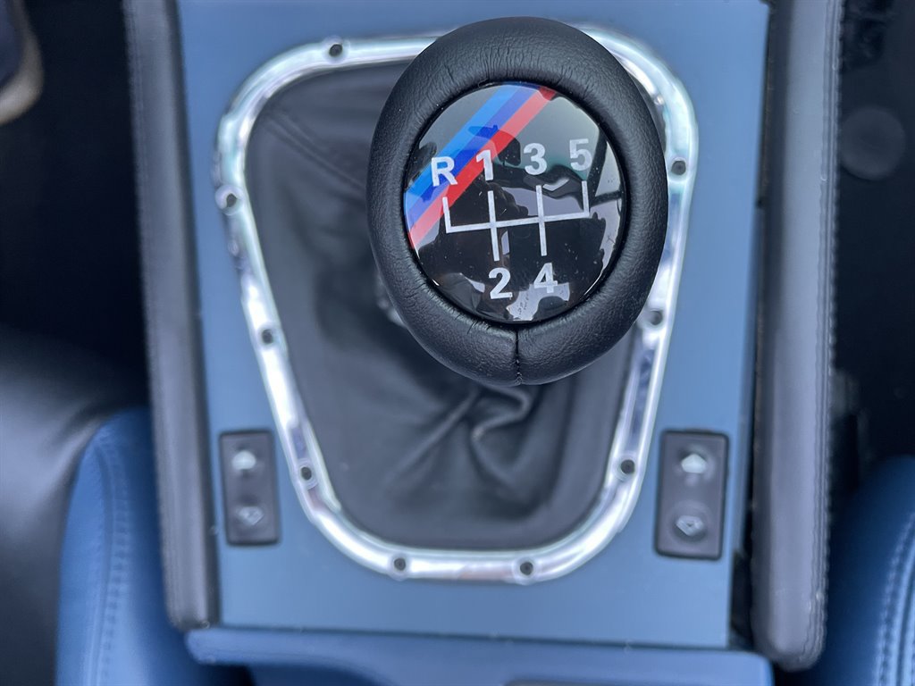 Used 2000 BMW M Roadster RWD image 30