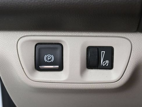 Used 2017 GMC Acadia Denali AWD/4WD image 17