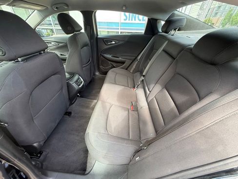 Used 2023 Chevrolet Malibu LT w/ Driver Confidence Package FWD image 8