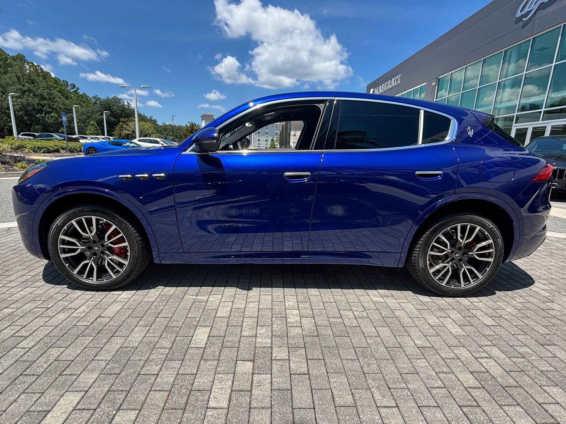 New 2025 Maserati Grecale GT AWD/4WD image 12