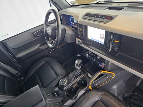 Used 2021 Ford Bronco Badlands w/ Sasquatch Package image 11