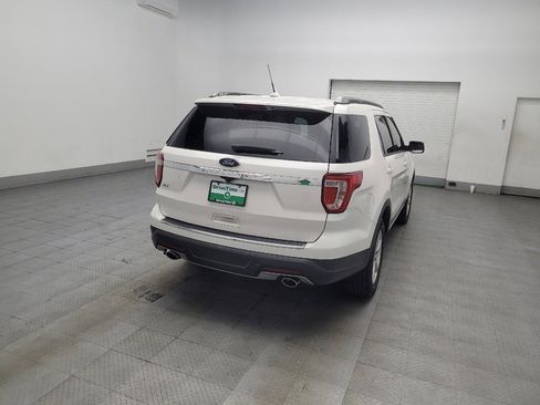 Used 2018 Ford Explorer XLT w/ Equipment Group 202A image 7