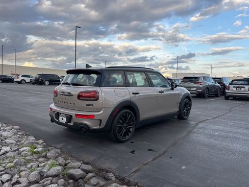 Used 2022 MINI Cooper Clubman S w/ Premium Package image 6