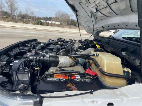 Used 2015 Ford F250 XL w/ Power Equipment Group image 12