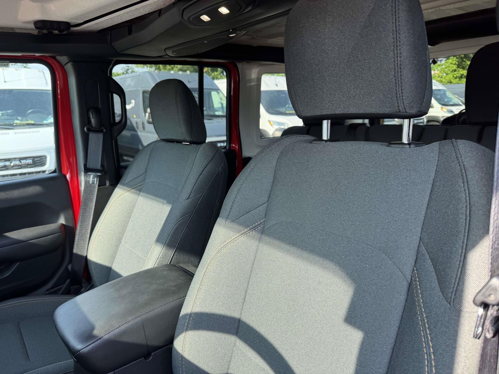 Used 2024 Jeep Wrangler Unlimited Sport AWD/4WD image 26