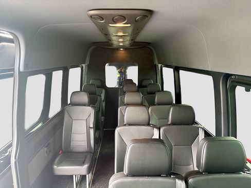 Used 2024 Mercedes-Benz Sprinter 3500 image 20