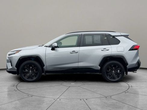 Certified 2022 Toyota RAV4 SE w/ Convenience Package AWD/4WD image 3