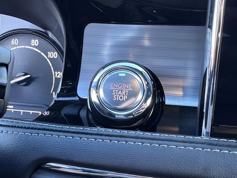 Used 2022 Lincoln Corsair Standard image 17