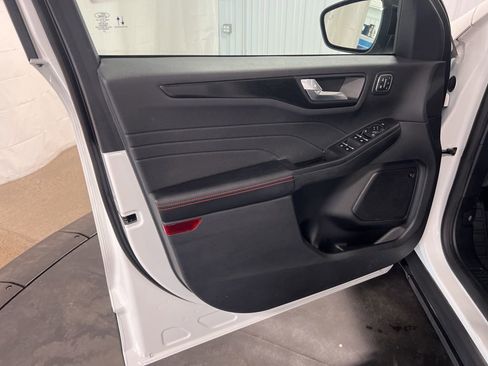 Used 2022 Ford Escape SEL w/ SEL Stealth AWD Package image 4