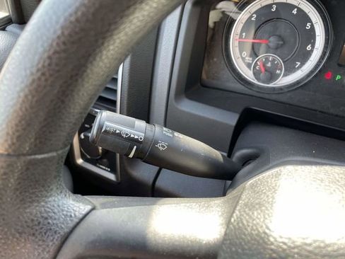 Used 2015 RAM 2500 SLT image 31