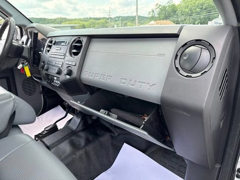 Used 2015 Ford F250 XL w/ Power Equipment Group AWD/4WD image 40