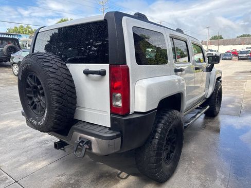 Used 2008 HUMMER H3 image 5