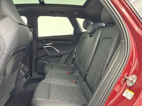 New 2026 Audi SQ5 Premium Plus AWD/4WD image 23
