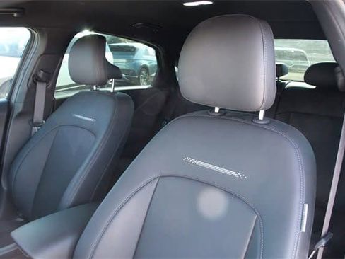 Used 2025 Hyundai Ioniq 6 SEL image 11