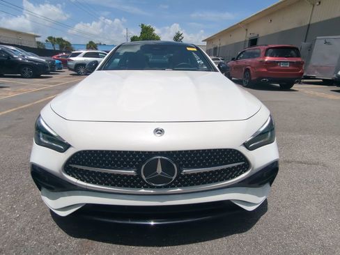 Used 2024 Mercedes-Benz CLE 300 4MATIC Coupe image 22