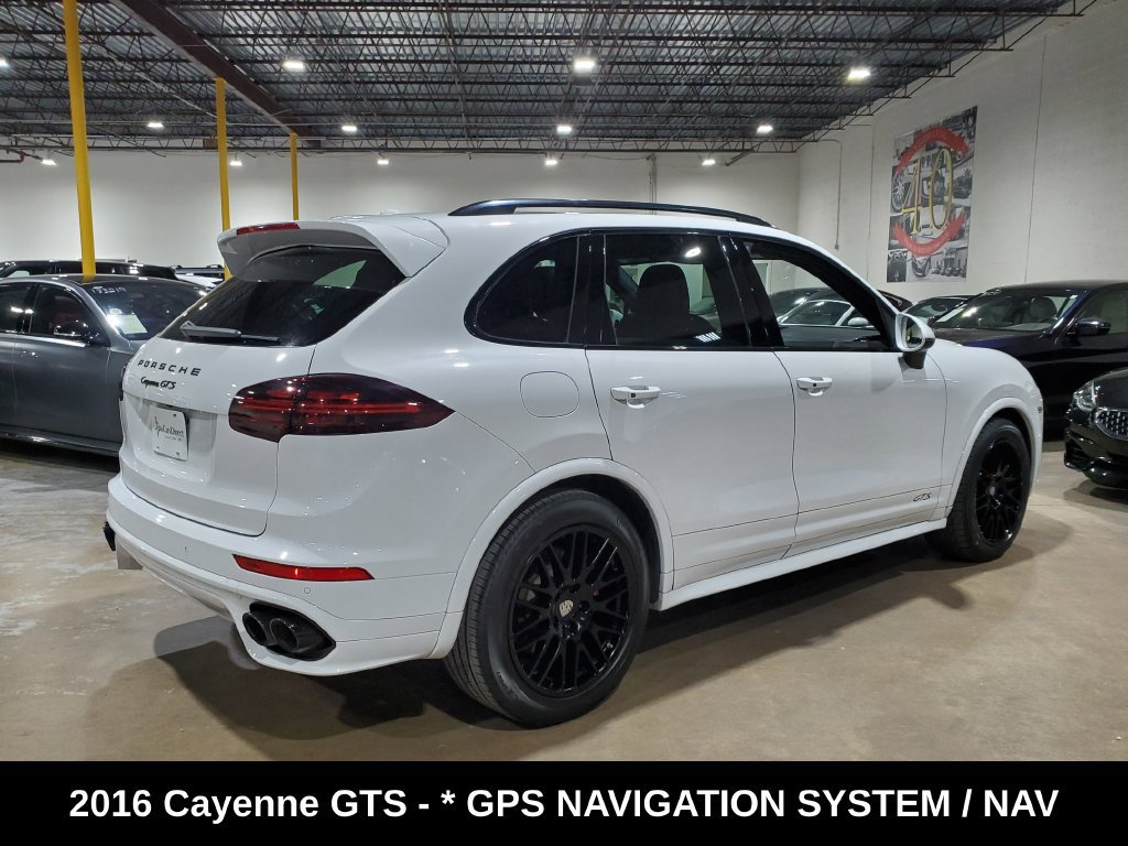 Used 2016 Porsche Cayenne GTS AWD/4WD image 10