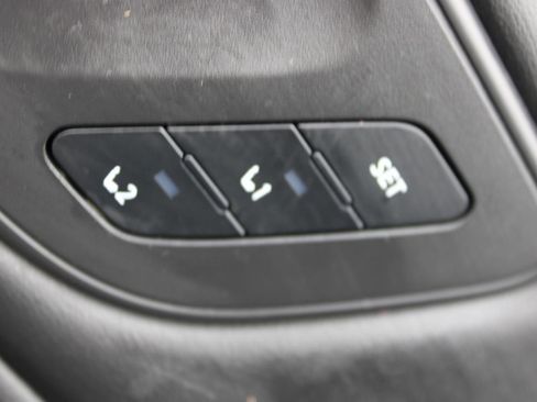 Used 2022 Nissan Rogue SL w/ SL Premium Package image 17