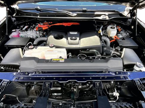 Used 2023 Toyota Sequoia Capstone image 13